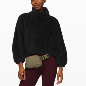 Lululemon Warmth Restore Sherpa Pullover black M/L